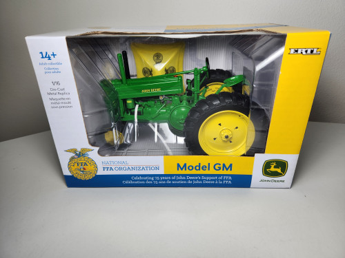 1:16 John Deere GM Narrow Front Tractor w/Umbrella,  Celebrating 75 Years Support of FFA , Limited Edition