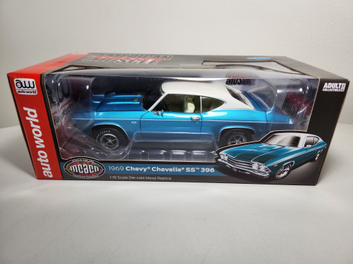 1:18 1969 Chevy Chevelle SS 396, Azure Turquoise with White Top by Auto World