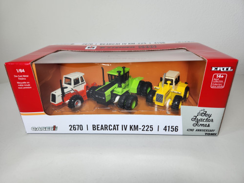 1:64 Case 2670, Bearcat IV KM-225 and IH 4156 Toy Tractor Times 42nd Anniversary Set by Ertl