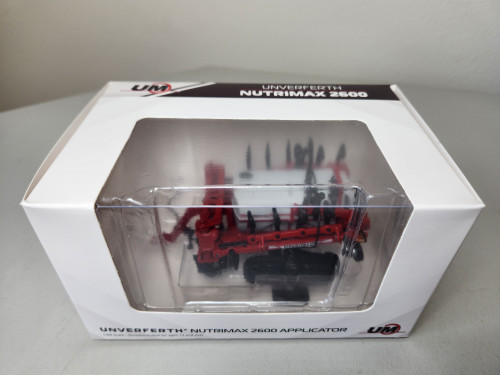 1:64 Unverferth NutriMax 2600 Applicator with Tracks, Red by SpecCast