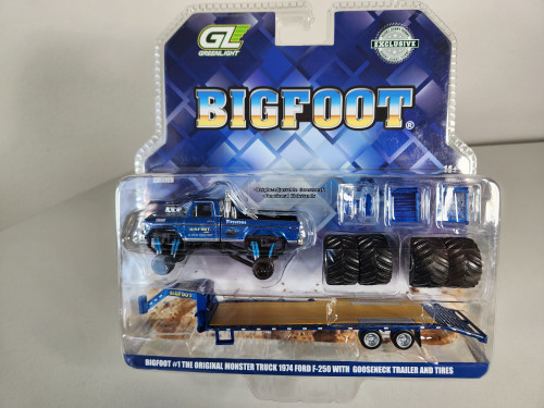 1:64 Bigfoot #1 (1979) - 1974 Ford F-250 Monster Truck on Gooseneck Trailer with Replacement Tires (Hobby Exclusive)