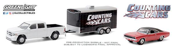 1:64 Hollywood Hitch & Tow Series 8 - Counting Cars (2012-Present TV Series) - 2014 Ram 1500 with 1968 Dodge Charger R/T in Enclosed Car Hauler