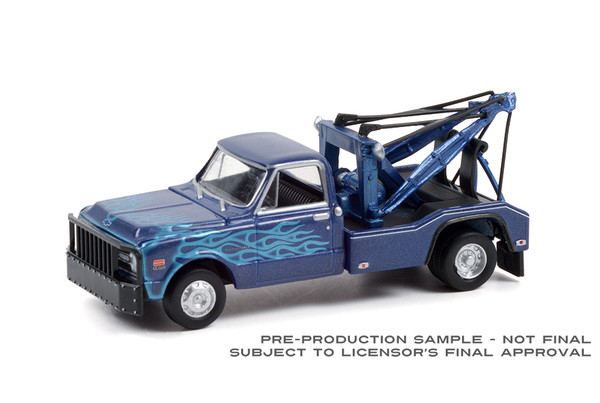 1:64 Dually Drivers Series 8 - 1969 Chevrolet C-30 Square Body Dually Wrecker - Blue and Black with Flames 