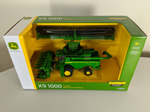 1:64 John Deere X9 1000 Combine with Duals, Corn Head and Grain Head Replica Play Edition by Ertl