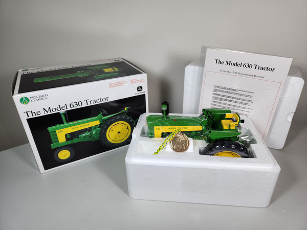 1:16 John Deere 630, Gas, Narrow Front, Precision Classic #21 by Ertl