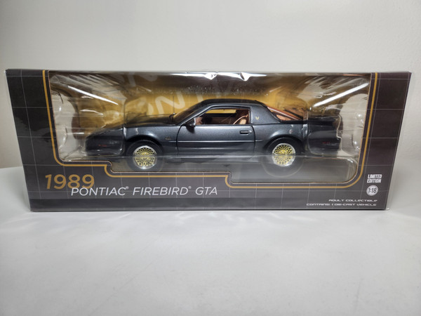 1:18 1989 Pontiac Firebird Trans Am GTA – Medium Gray Metallic with Camel Interior