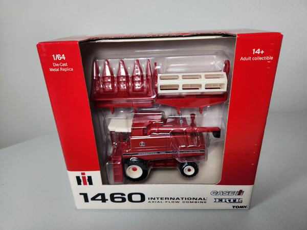 1:64 International 1460 Axial-Flow Combine with Rear Wheel Assist and 2 Heads, OTP run by Ertl
