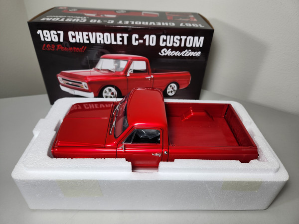 1:18 1967 Chevrolet C-10 Custom - Showtime by ACME