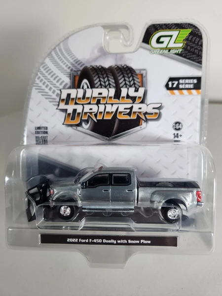 1:64 Dually Drivers Series 17 - 2022 Ford F-450 Dually with Snow Plow – Raw Chase Edition (New Tooling)
