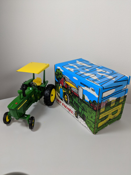 1:16 John Deere 4010 WF Diesel Tractor w/ROPS, 1993 Toy Farmer Nat'l Farm Toy Show Edition