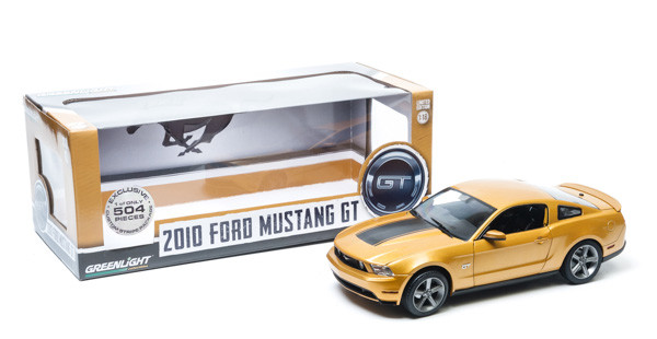 1:18 2010 Ford Mustang GT - Sunset Gold Metallic (with black hood stripe package)