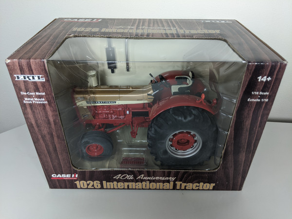 1:16 International 1026 Wheatland Hydro Diesel Tractor Demonstrator 40th Anniversary