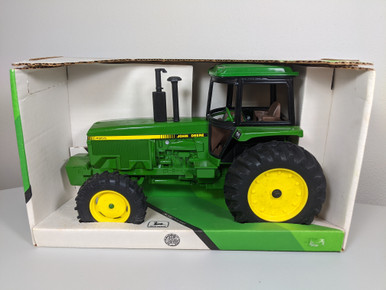 ERTL ジョンディア　トラクター　1/16 スケール Ertl John Deere 1:16 Scale Model B Tractor | Hartville Hardware