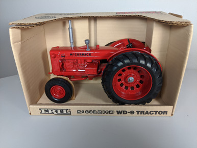 1:16 McCormick WD-9 Diesel Tractor, 1988 Special Edition by Ertl
