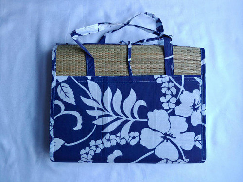 Wet Products Foldable Straw Hibiscus Beach Mat