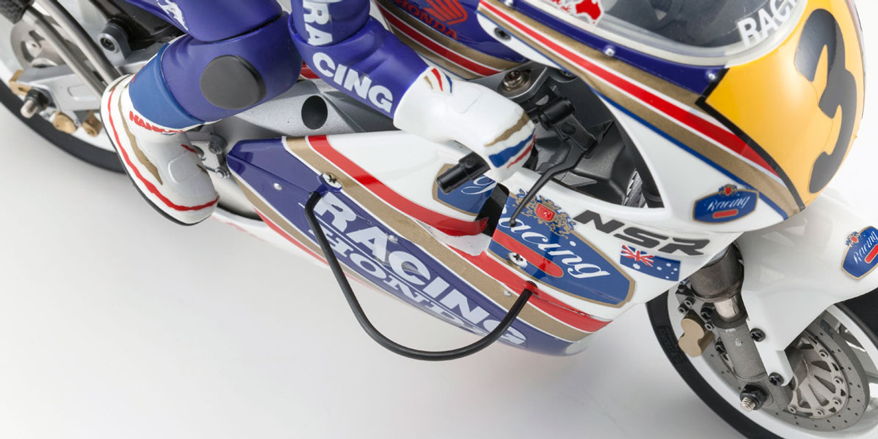 1/8 EP Motorcycle Hanging on Racer Honda NSR500 1991 Kit 1/8 EP Motorcycle Hanging on Racer Honda NSR500 1991 Kit