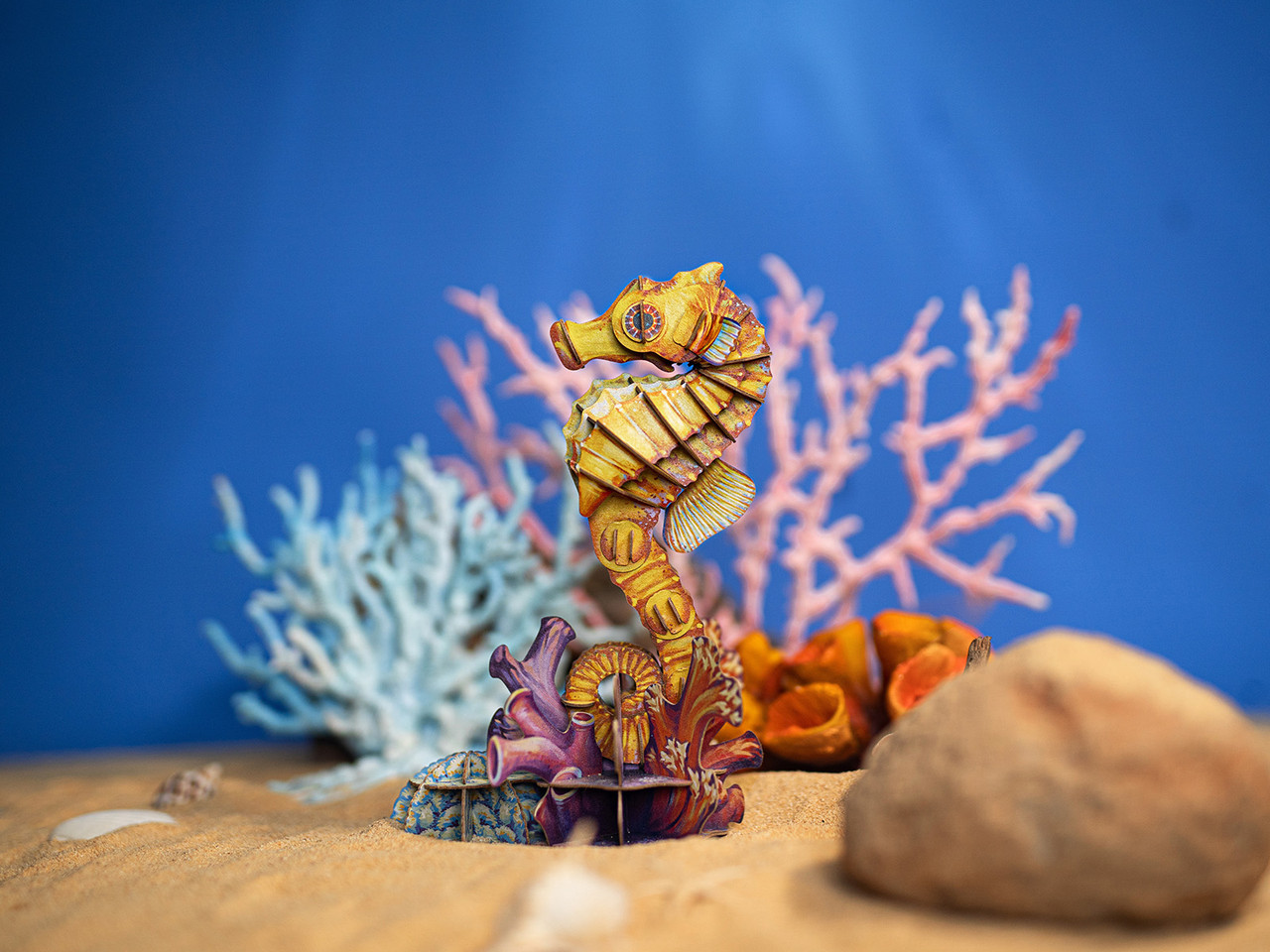 Make Bug Seahorse 3D Kraft Paper Puzzle MKBC0005