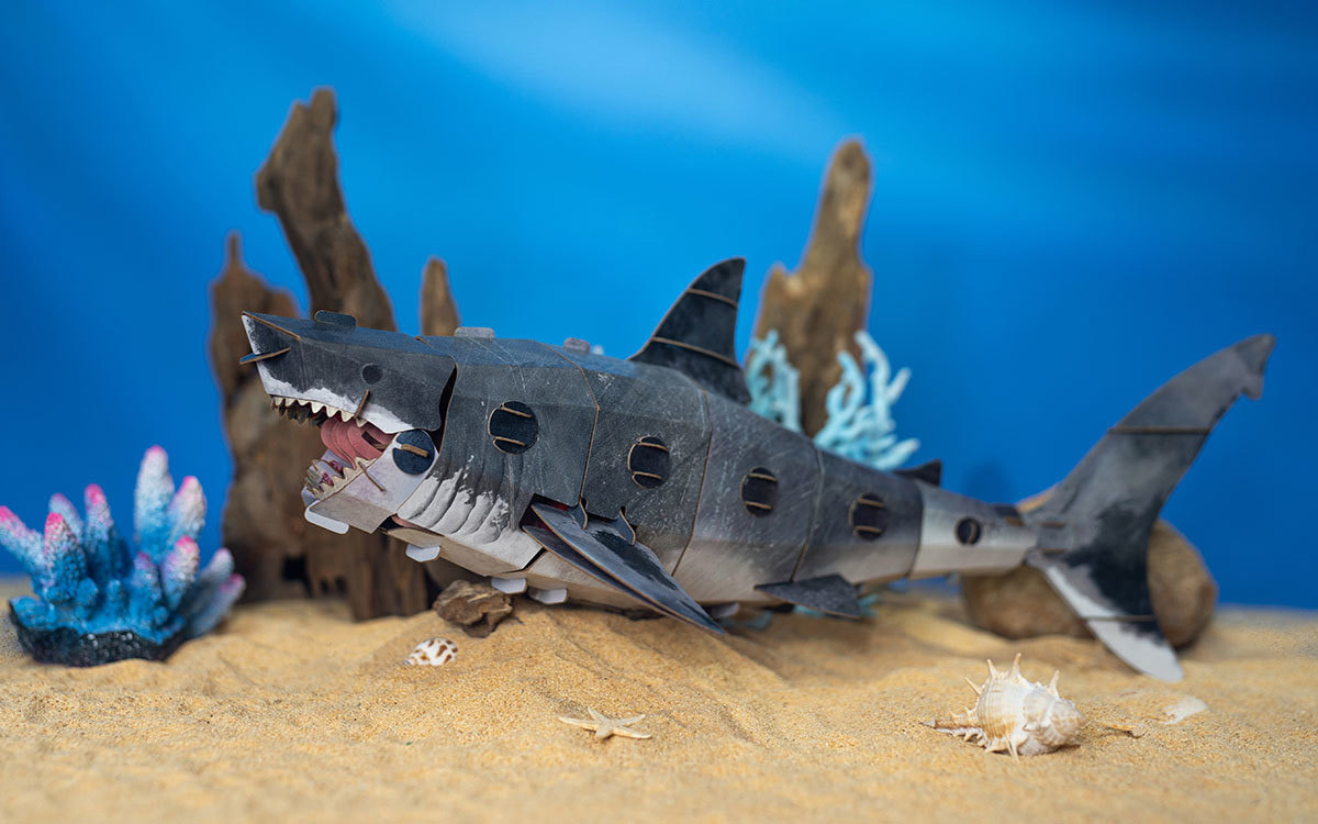 Make Bug Great White Shark 3D Kraft Paper Puzzle MKBB0010