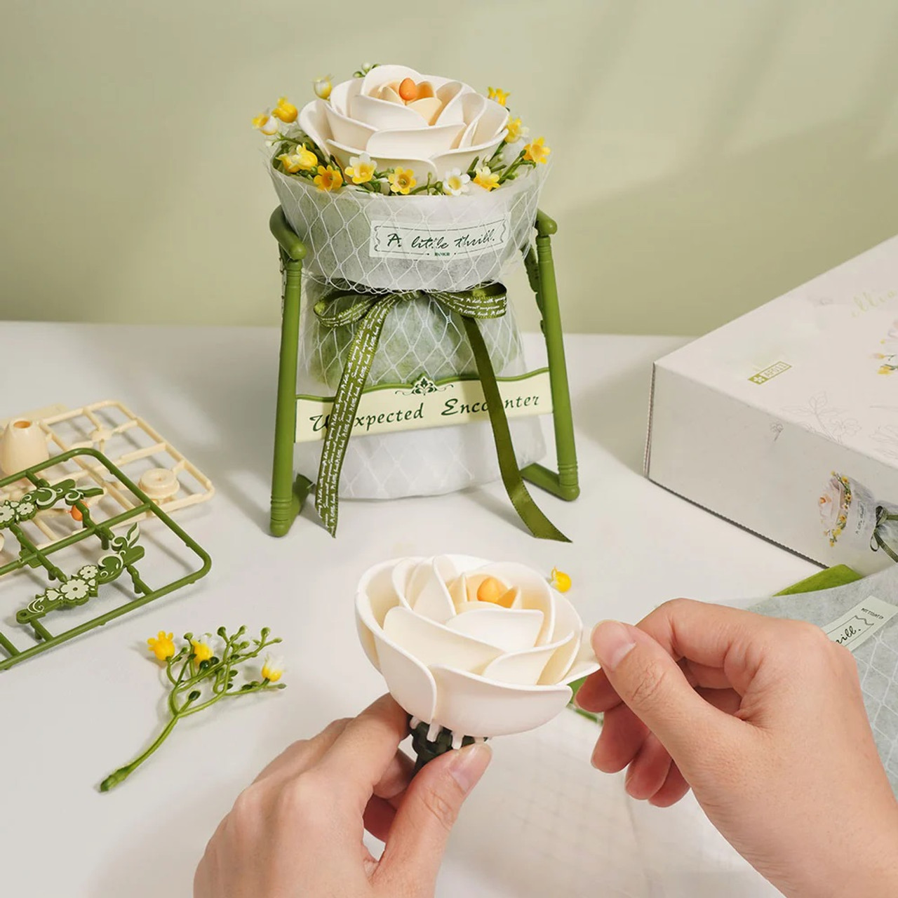 Camellia DIY 3D Puzzle Camellia DIY 3D Puzzle