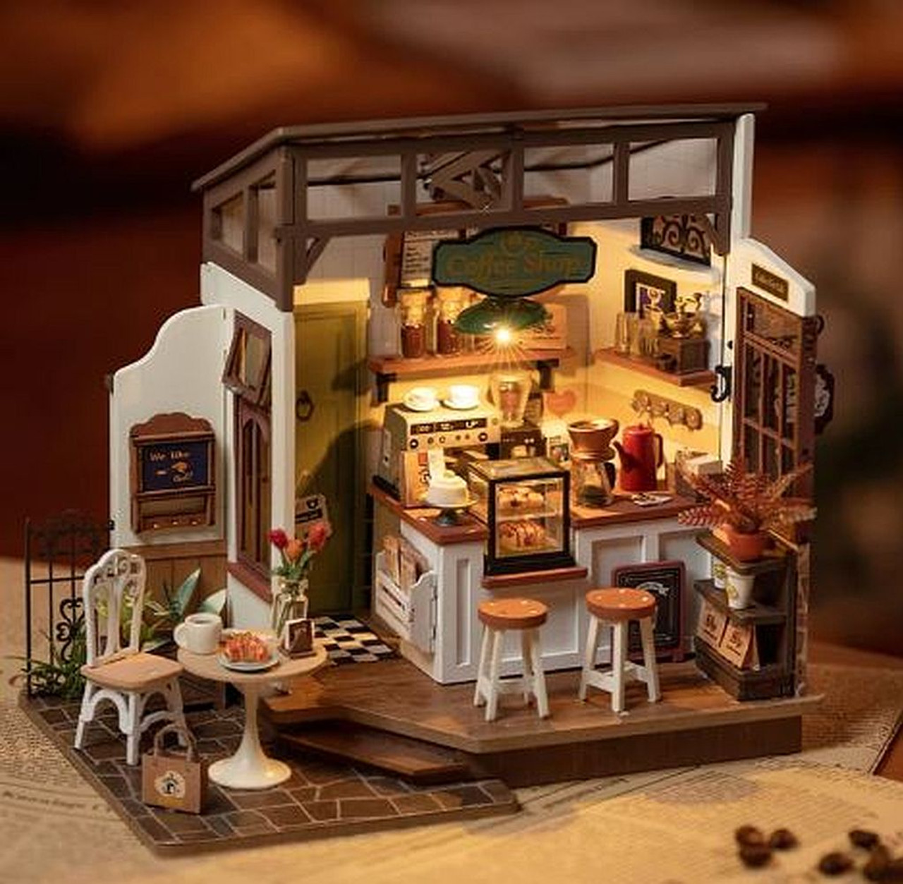 Rolife No.17 Cafe Miniature House kit Rolife No.17 Cafe Miniature House kit