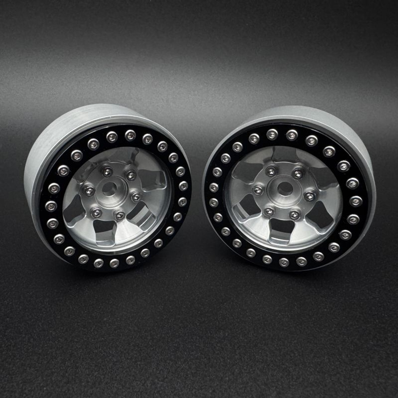 1.9 "Granite" Aluminum Beadlock Wheels w/Reef Hubs 1.9 "Granite" Aluminum Beadlock Wheels w/Reef Hubs