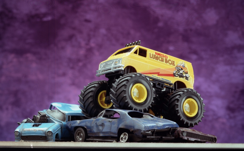 Tamiya 1/32 JR Mini Lunch Box Truck Kit TAM17003