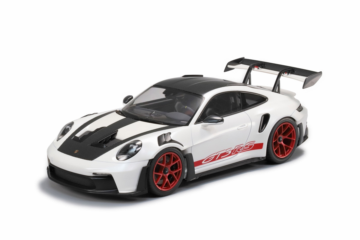 Tamiya 1/24 Porsche 911 GT3 RS (992) Plastic Model TAM24370