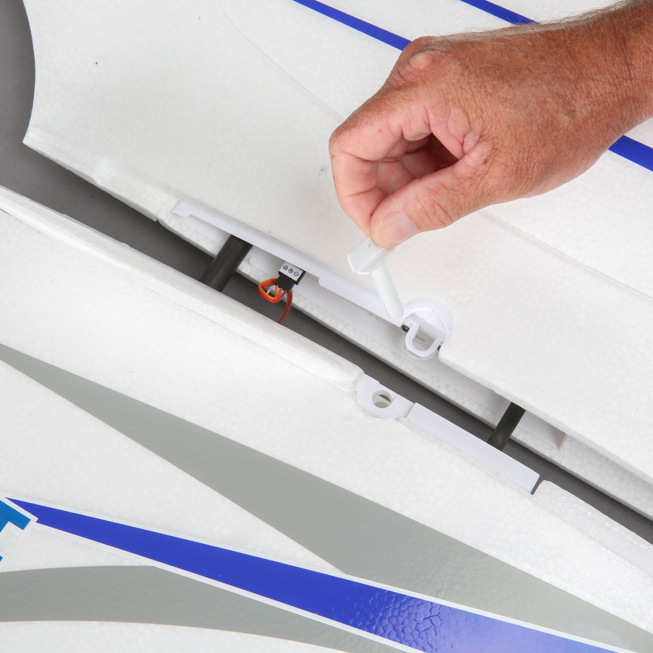 Opterra 2M Wing BNF Basic