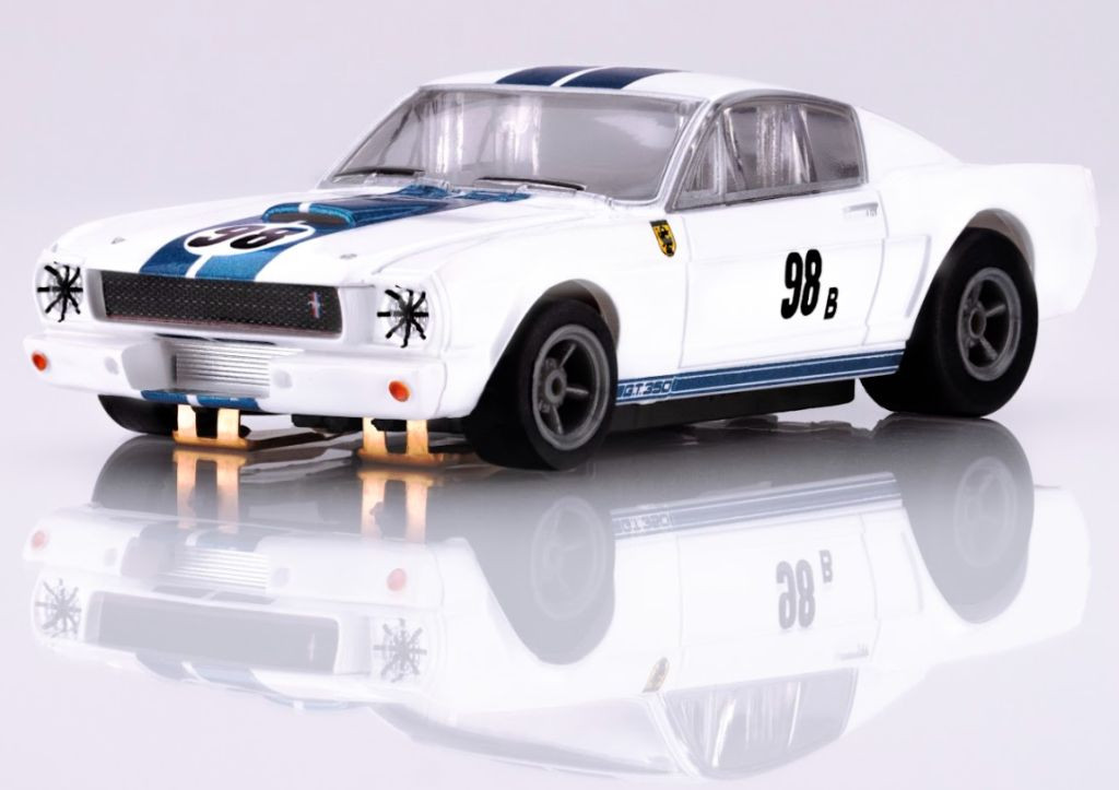 AFX Racing Mustang GT350R - 1965 Wht/Blu Miles AFX22125