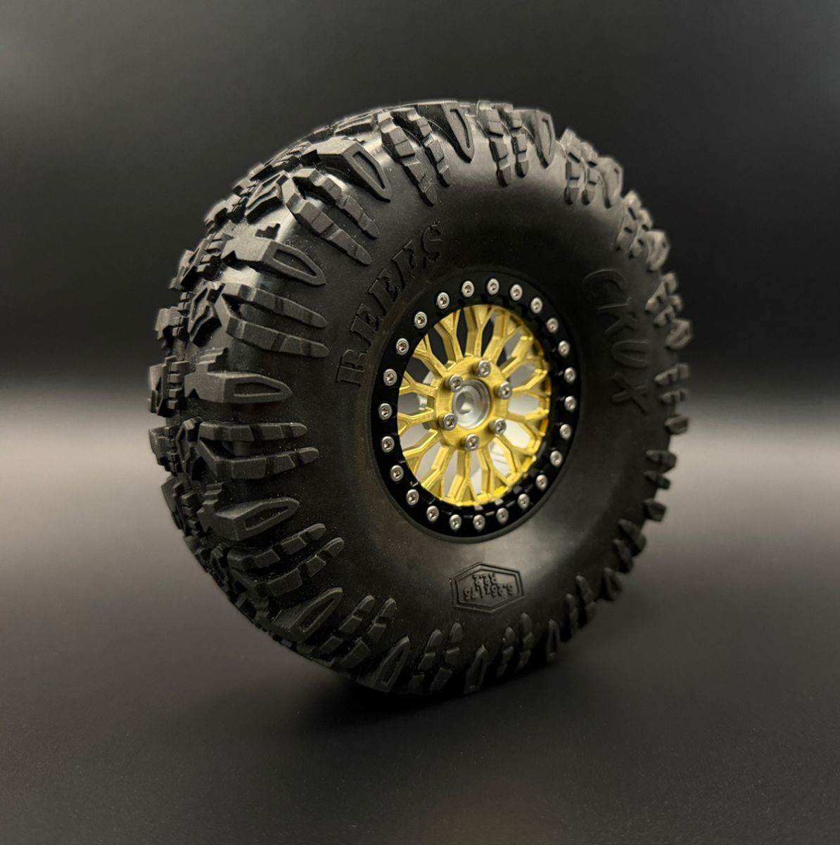 Reef's RC - Brass 2.2 "Shield" Wheel Face (2)