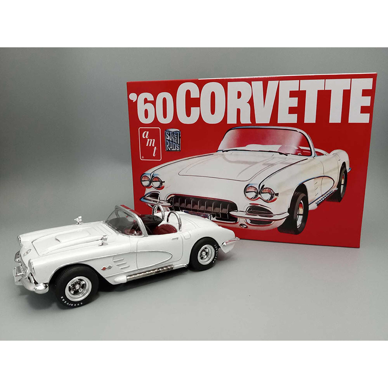 1/25 1960 Chevrolet Corvette Model Kit