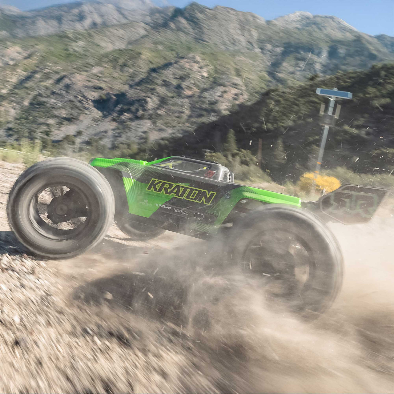 1/8 KRATON 4X4 6S BLX BRUSHLESS V6 SPEED TRUCK RTR (Green/Black)