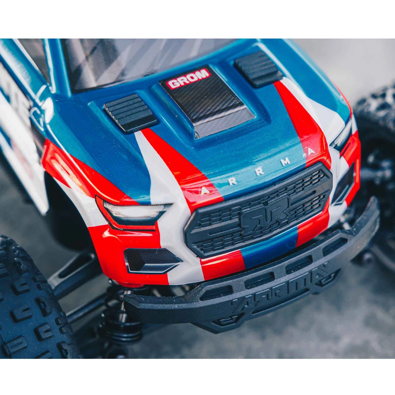 1/18 GRANITE GROM 4X4 RTR Brushed Monster Truck (Battery & Charger Included), Blue