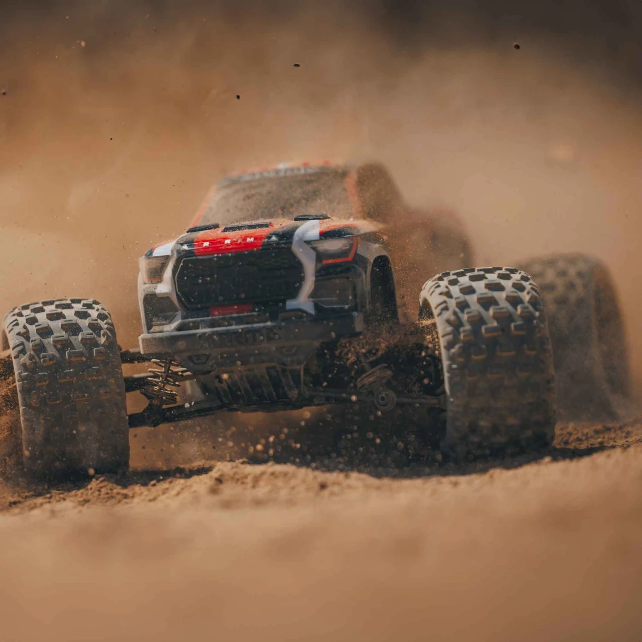 1/18 GRANITE GROM 4X4 RTR Brushed Monster Truck (Battery & Charger Included), Red