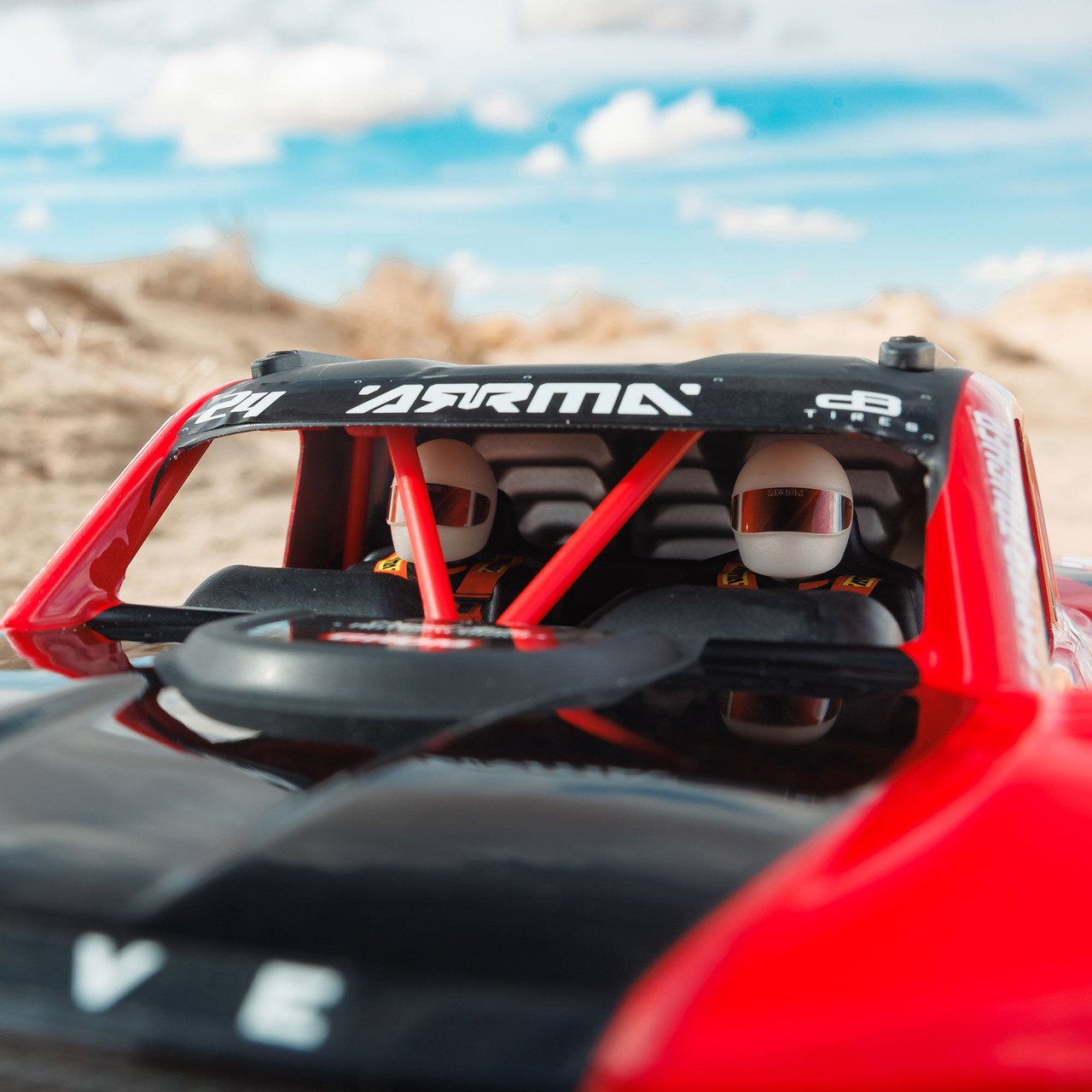 1/16 MOJAVE GROM 4X4 RTR Brushed Desert Truck (Battery & Charger Included), Red/Black