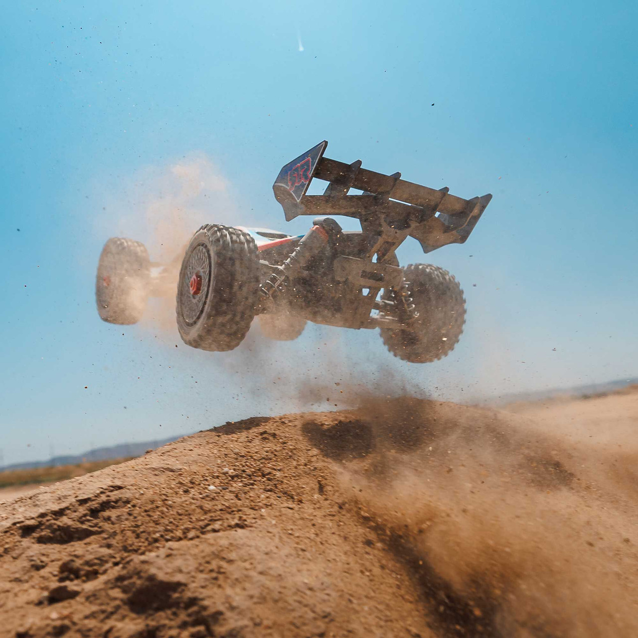 1/8 TYPHON 223S DSC 4X4 RTR Brushless Buggy, Red