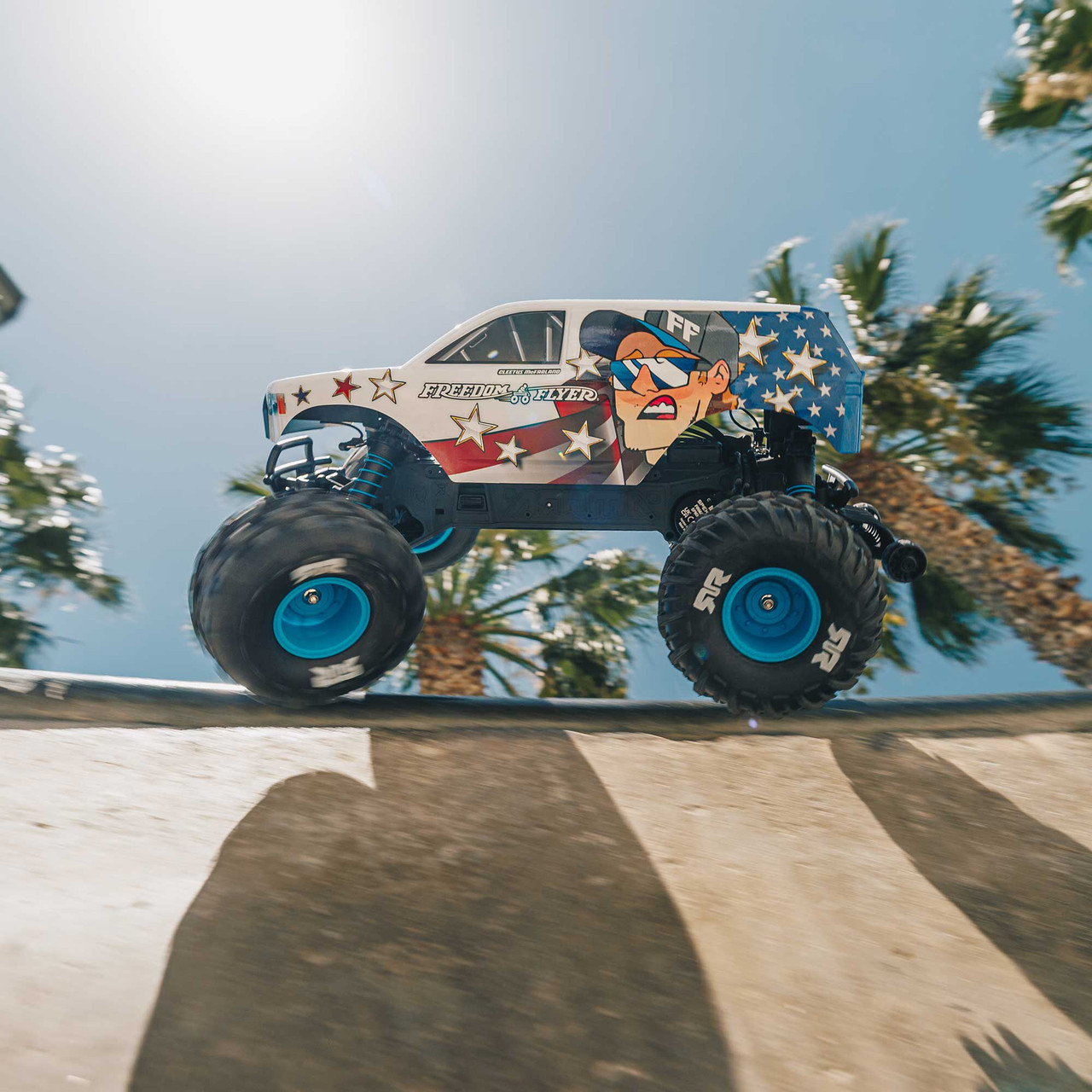 1/10 FREEDOM FLYER 223S 2WD RTR Brushless Monster Truck (Battery & Charger Included), White