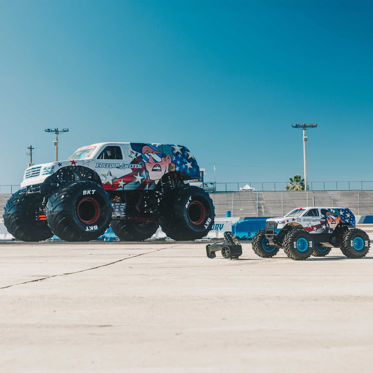1/10 FREEDOM FLYER 223S 2WD RTR Brushless Monster Truck (Battery & Charger Included), White