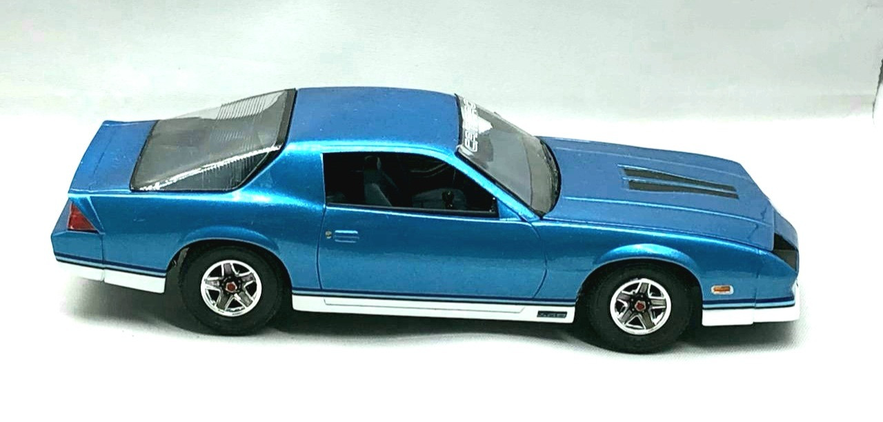1/32 1982 Chevy Camaro Route 32 Plastic Model Kit 1/32 1982 Chevy Camaro Route 32 Plastic Model Kit