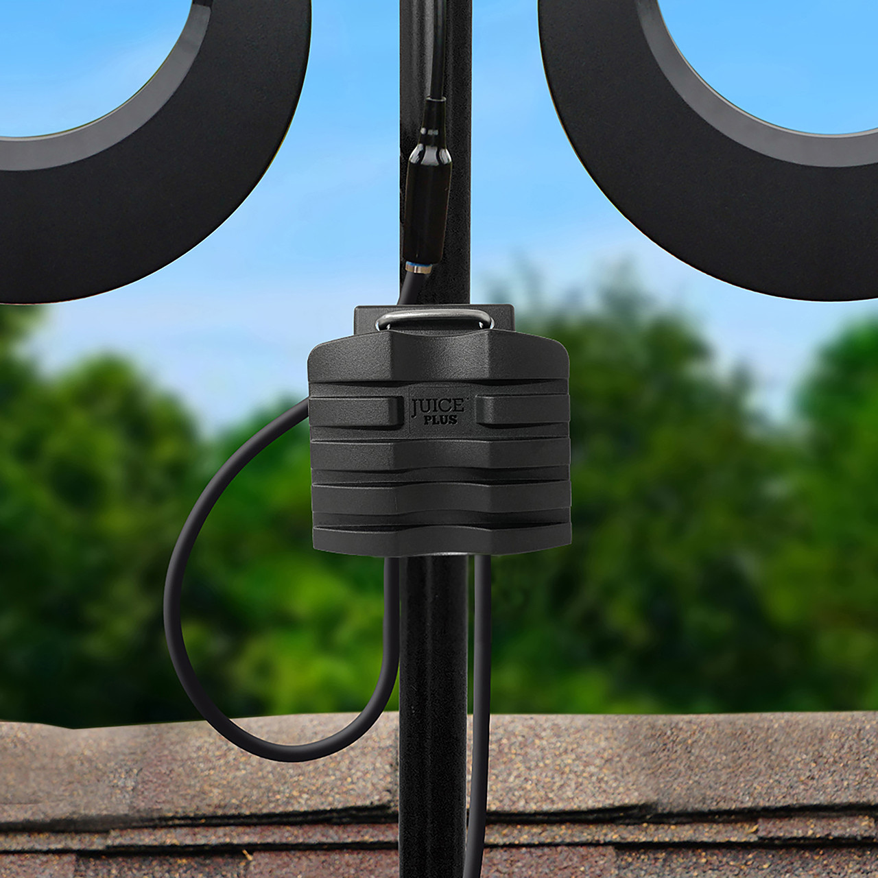 Bundle - ClearStream 4MAX Indoor / Outdoor HD TV Antenna, 20-inch