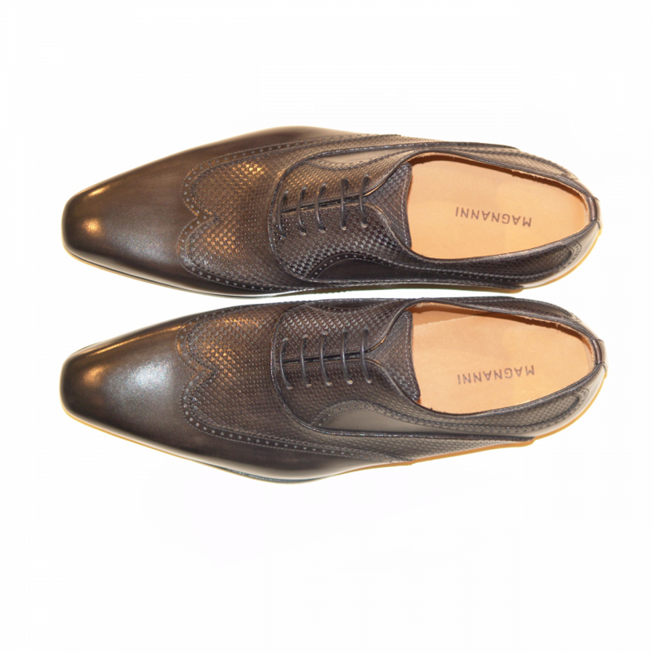 magnanni wingtip shoes