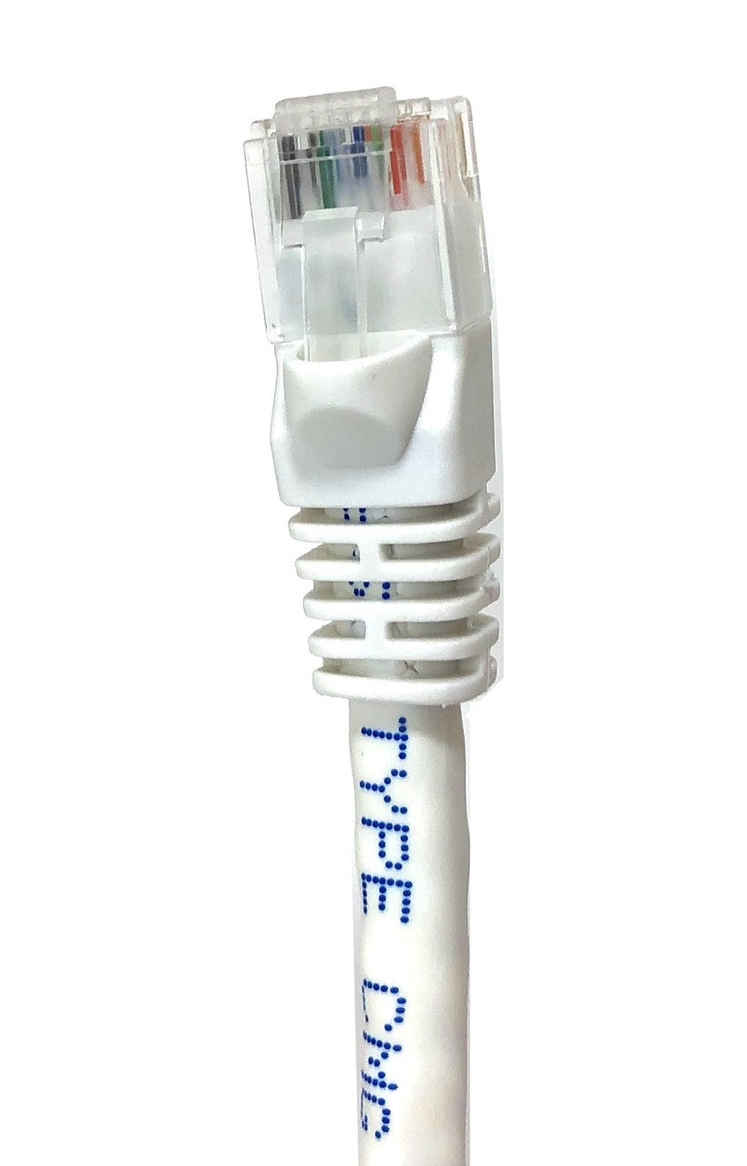 5ft Cat6 Molded Snagless RJ45 UTP Networking Patch Cable (White)