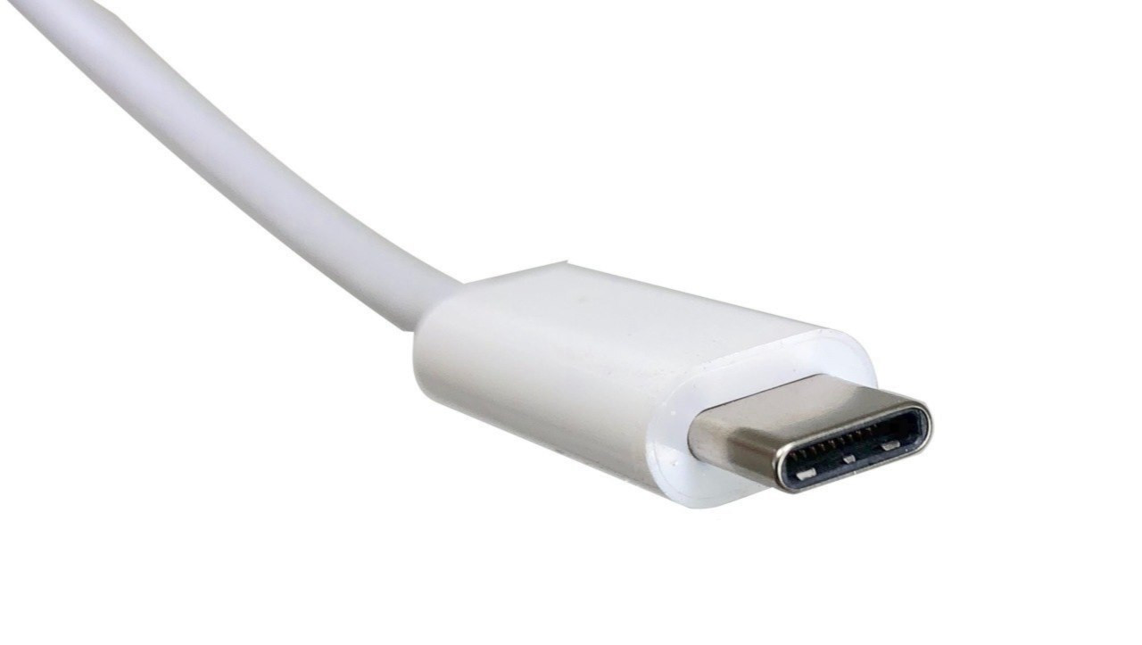 USB-C to VGA Multiport Adapter | USB-A & USB-C Charging | Micro