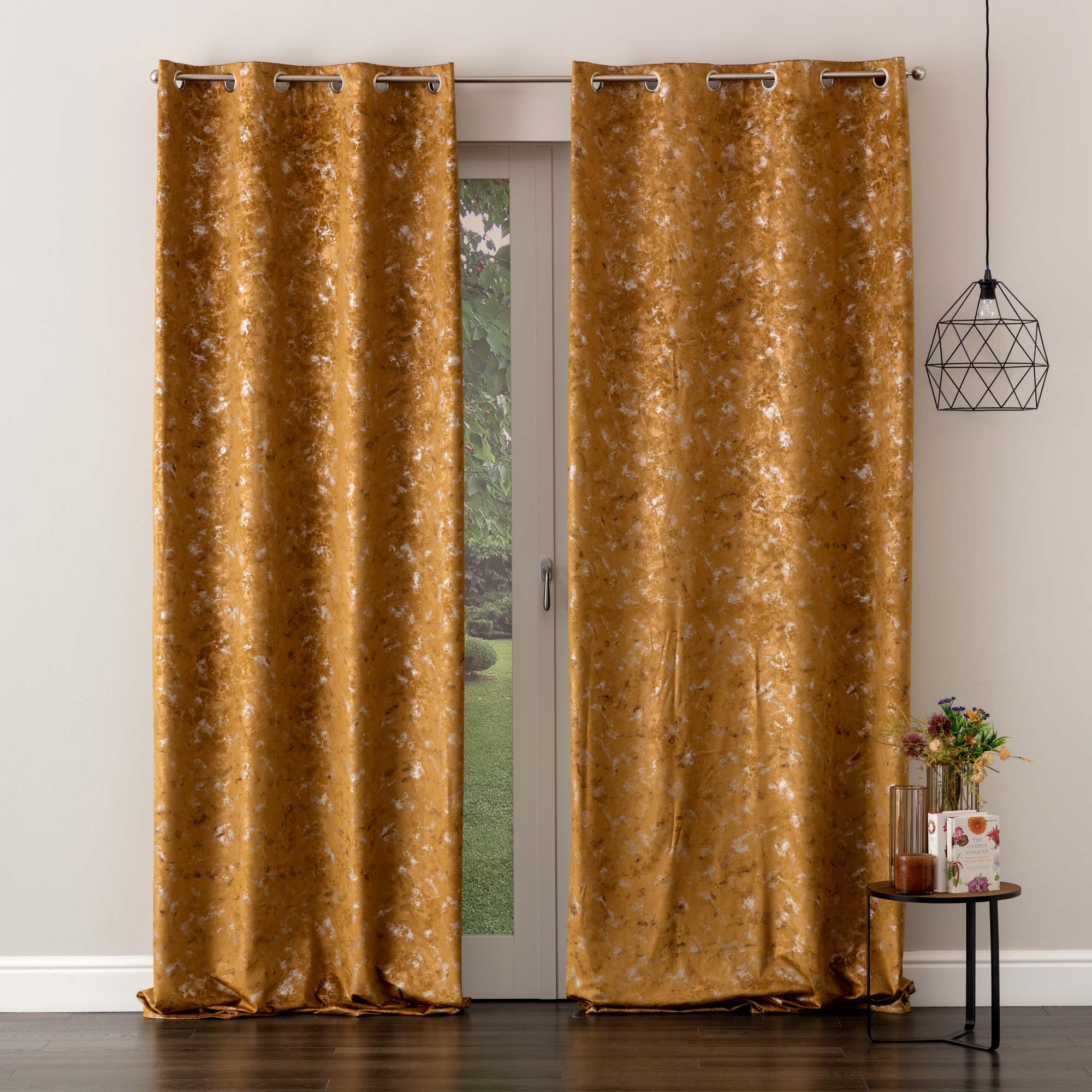 Tenda Confezionata In Velluto Riad