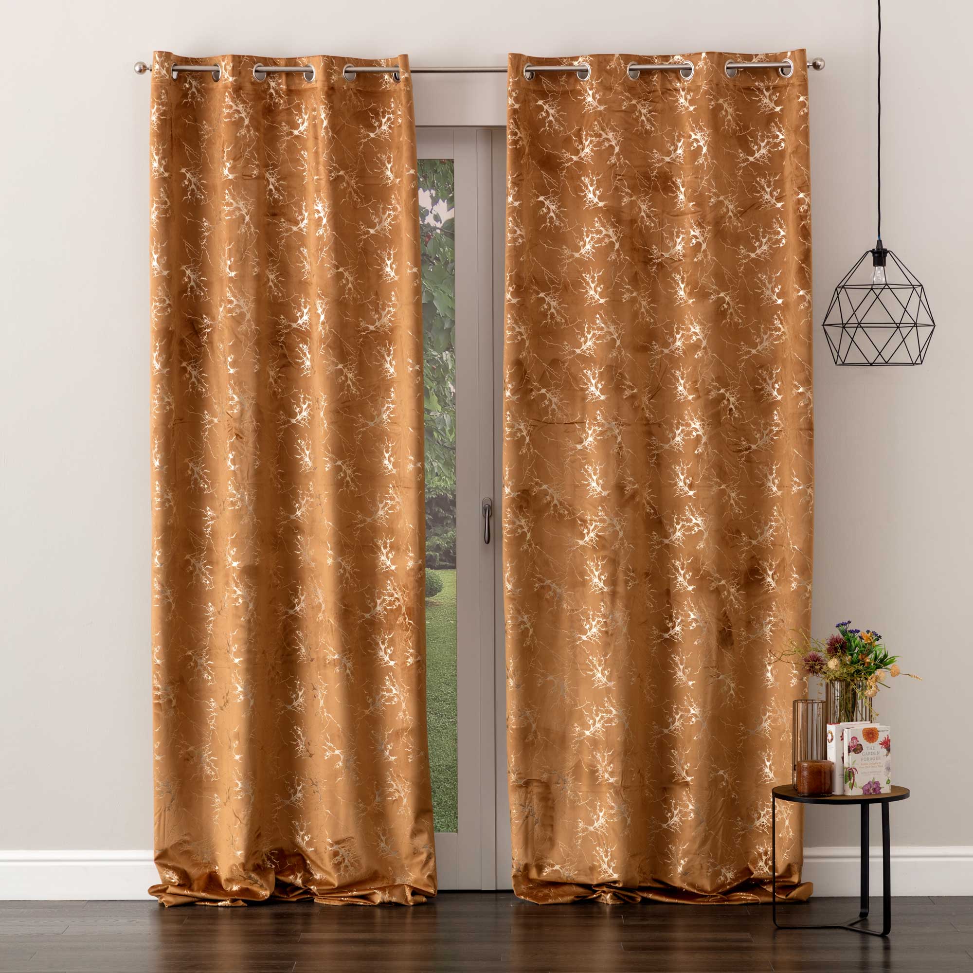 Tenda Confezionata In Velluto Jedda