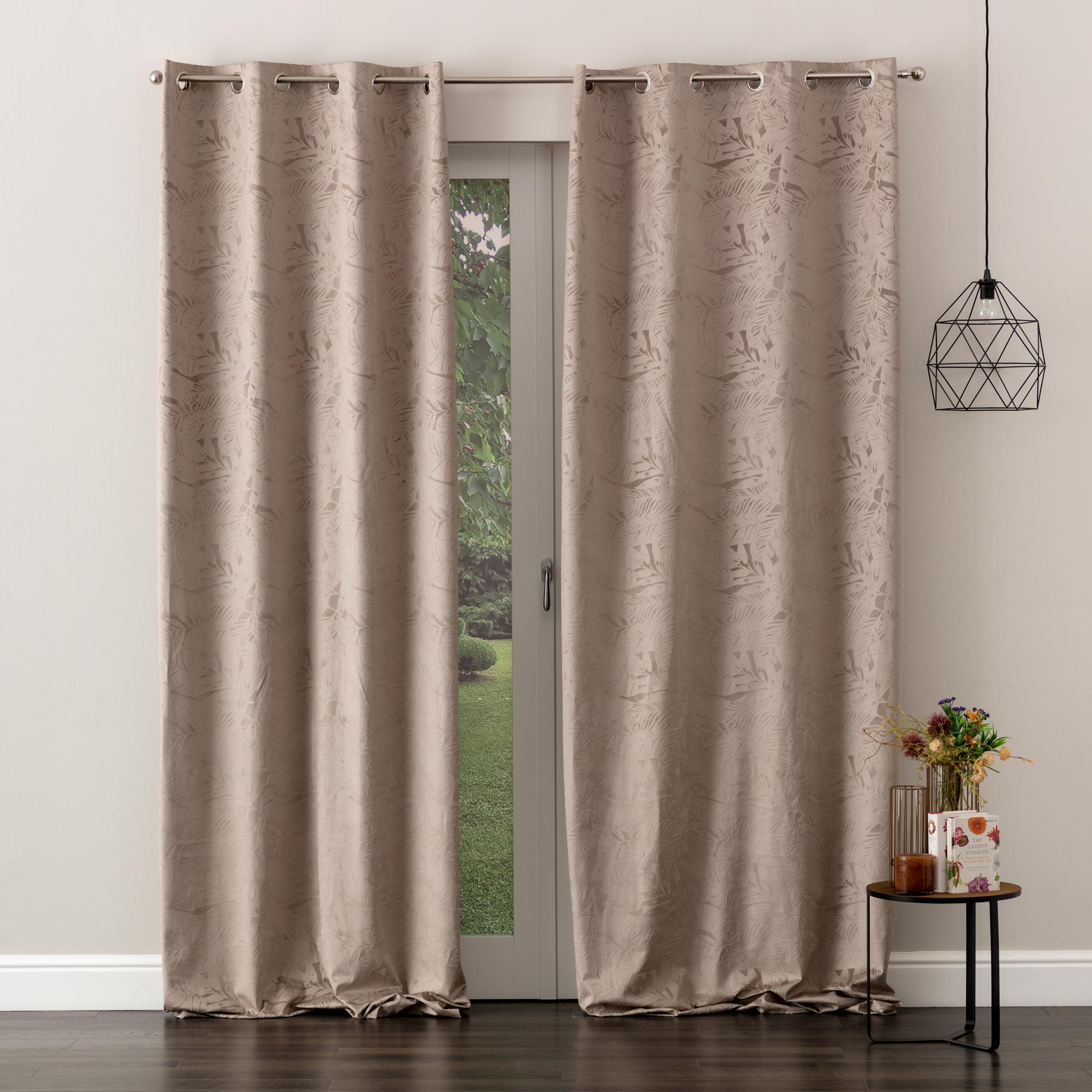 Tenda Confezionata In Velluto Jacquard Jungle