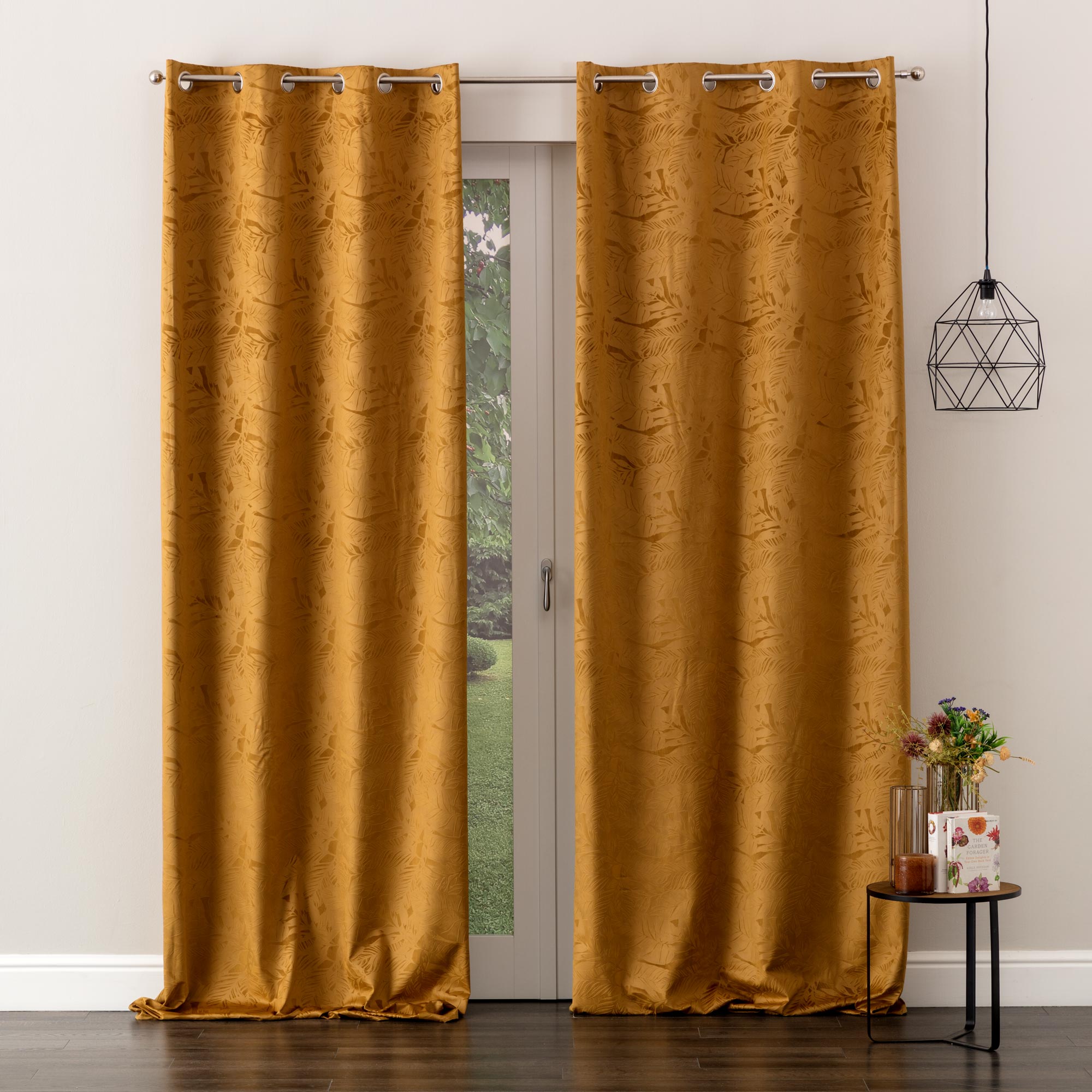 Tenda Confezionata In Velluto Jacquard Jungle