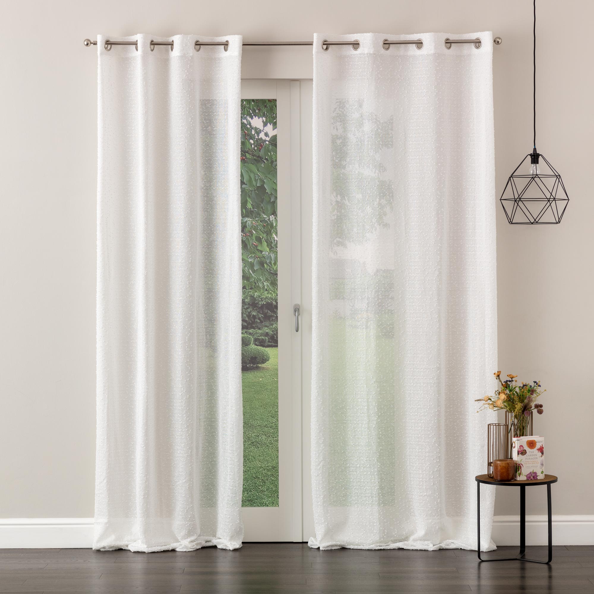 Tenda Confezionata in Pizzo Penelope