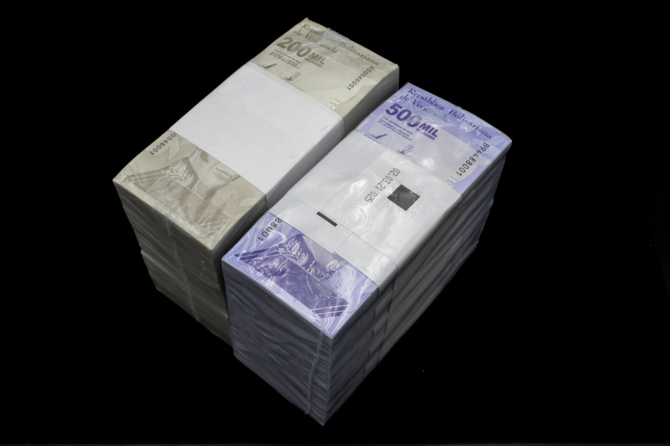 2020 Venezuela Bolivares Set $200,000 & $500,000 2 Bricks 2,000 Pcs New Unc