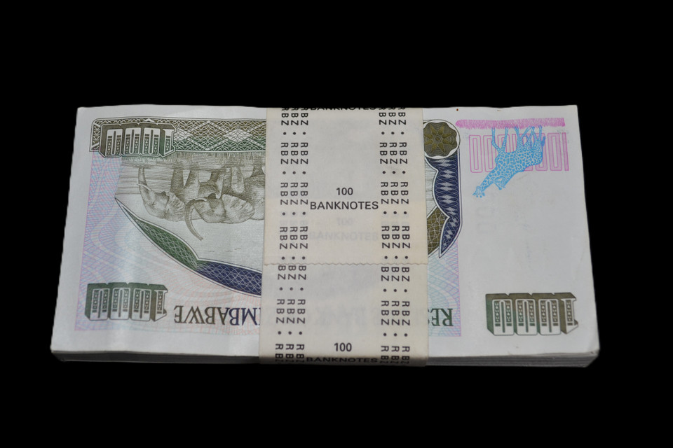 2003 Zimbabwe 1000 Dollar Crisp UNC Banknote Pack of 100 with Original RBZ Band